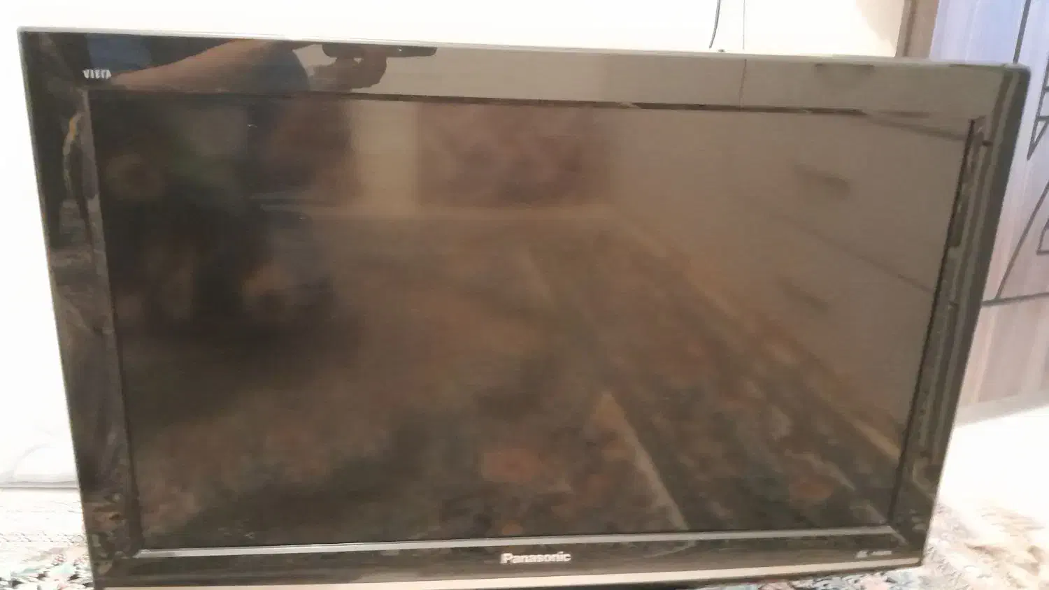 تلویزیون|تلویزیون و پروژکتور|طاهرگوراب, |دیوار