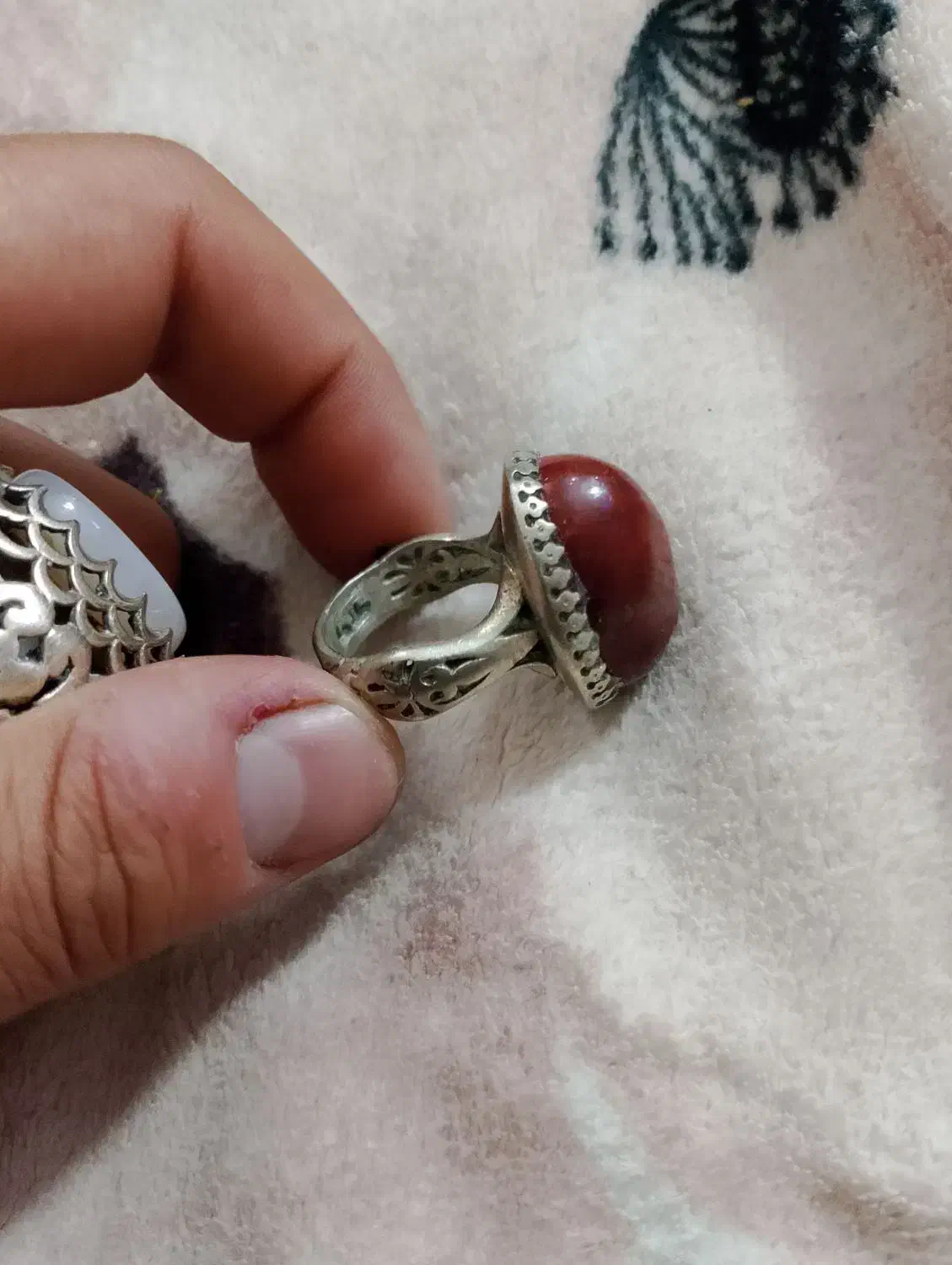 پنج عدد انگشتر نقره طاها مال پدر پدر بزرگم هست|جواهرات|ارومیه, |دیوار