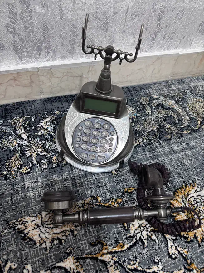 تلفن|تلفن رومیزی|قرچک, میرزائی جنوبی|دیوار