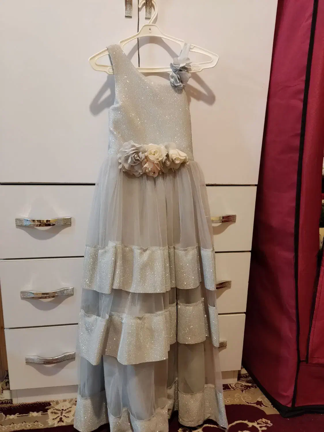 لباس مجلسی|لباس|گلستان (تهران), |دیوار