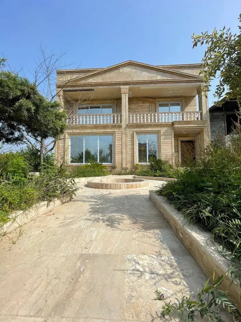 فروش ویلا/لوکس جنگلی/نماسنگ/سند دار واقعی|فروش خانه و ویلا|تهران, حکیمیه|دیوار