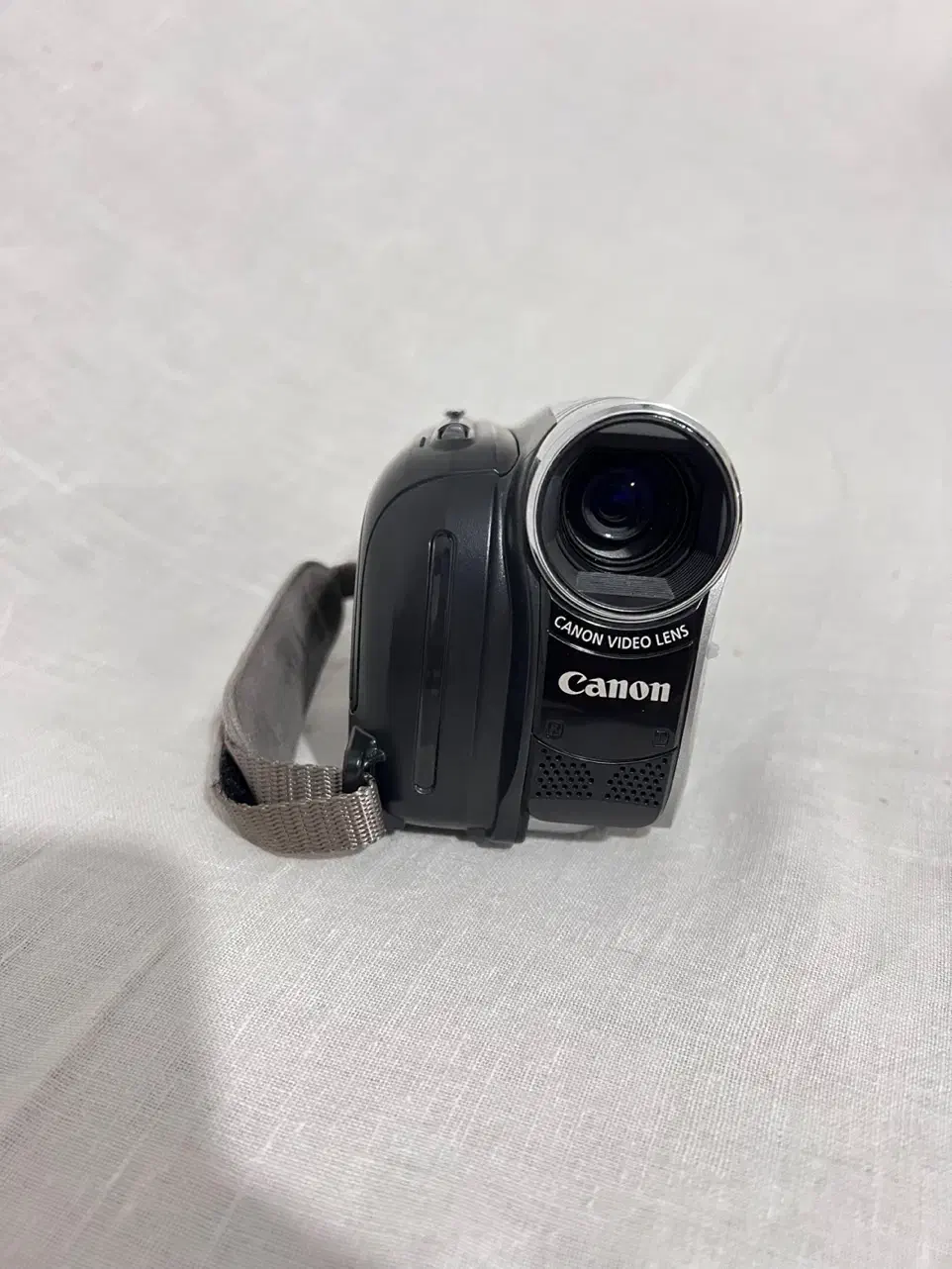 دوربین canon MD255 در حد نو|دوربین عکاسی و فیلم‌برداری|تهران, خانی آباد نو شمالی|دیوار