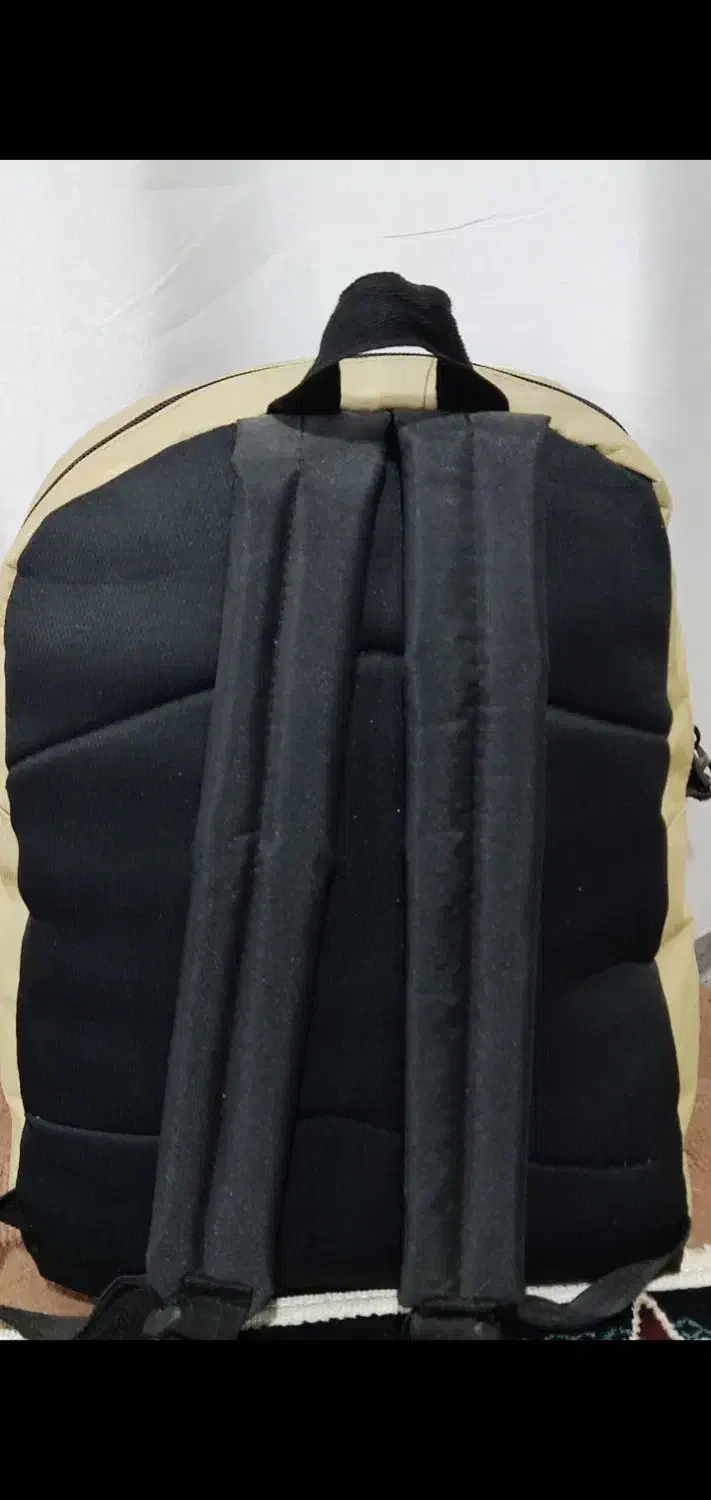 یک عدد کوله پشتی مدرسه به فروش می‌رسد|کیف، کفش، کمربند|بیجار, |دیوار