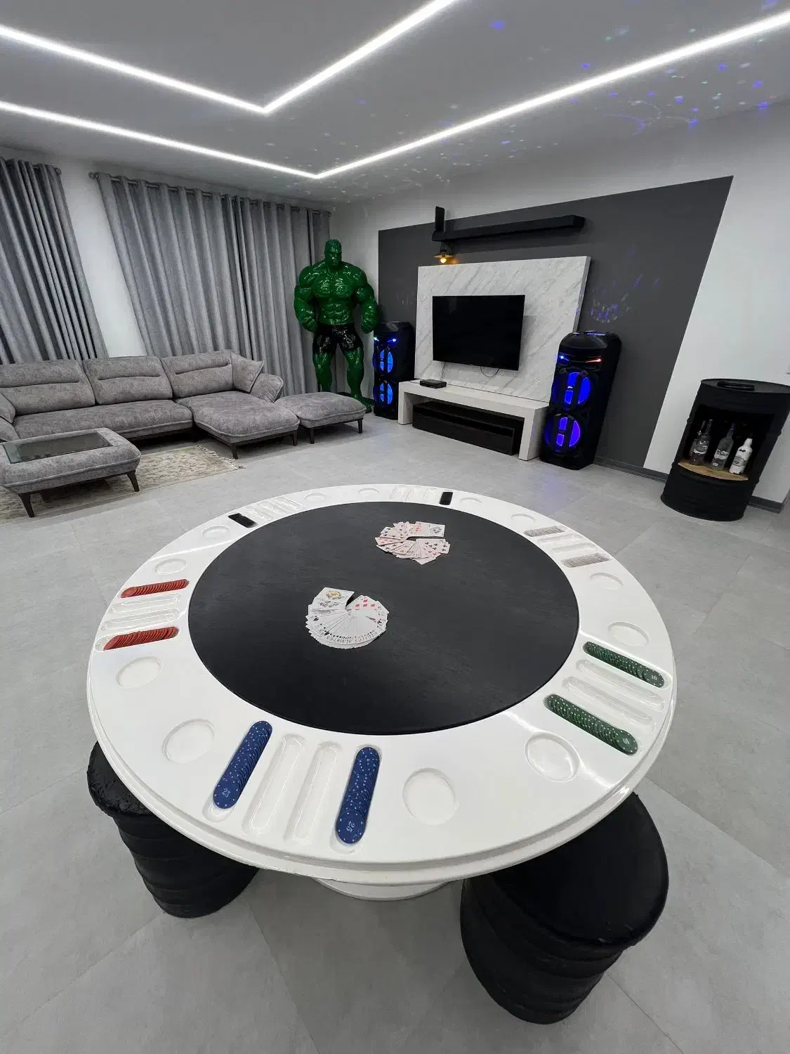 اجاره ویلا استخر دار روزانه رزرو حضوری|اجارهٔ کوتاه‌مدت ویلا و باغ|شهریار, کردزار|دیوار