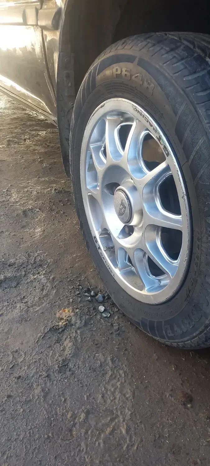 پراید مدل ۸۴ کم کار|خودرو سواری و وانت|قروه, |دیوار