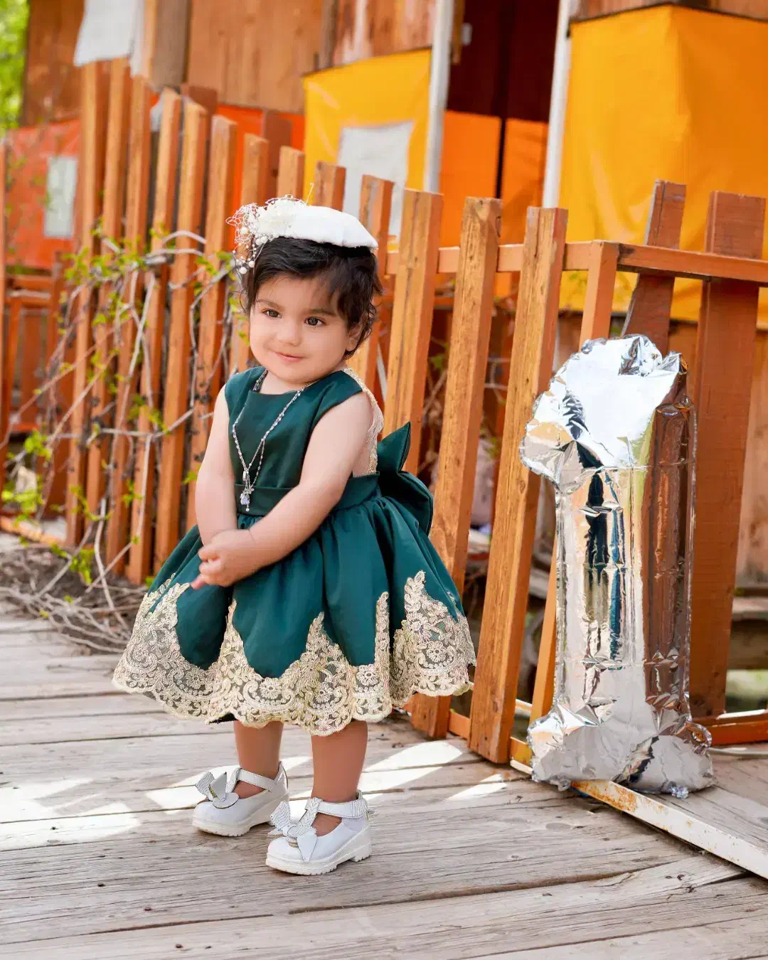 لباس|لباس|یاسوج, |دیوار