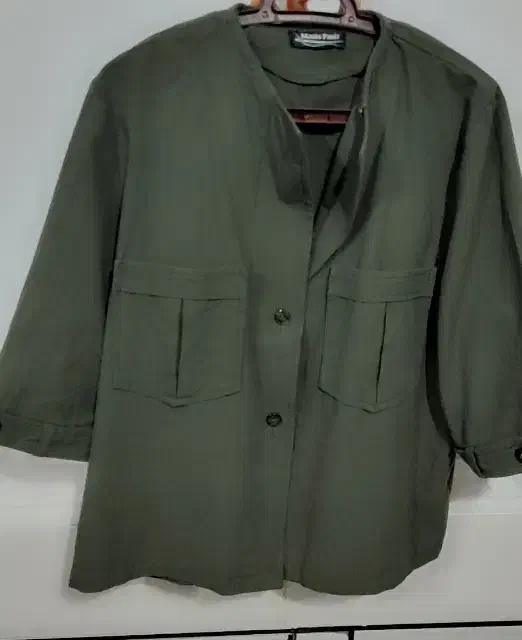 دو عدد مانتو یشمی و مشکی کوتاه|لباس|داراب, |دیوار