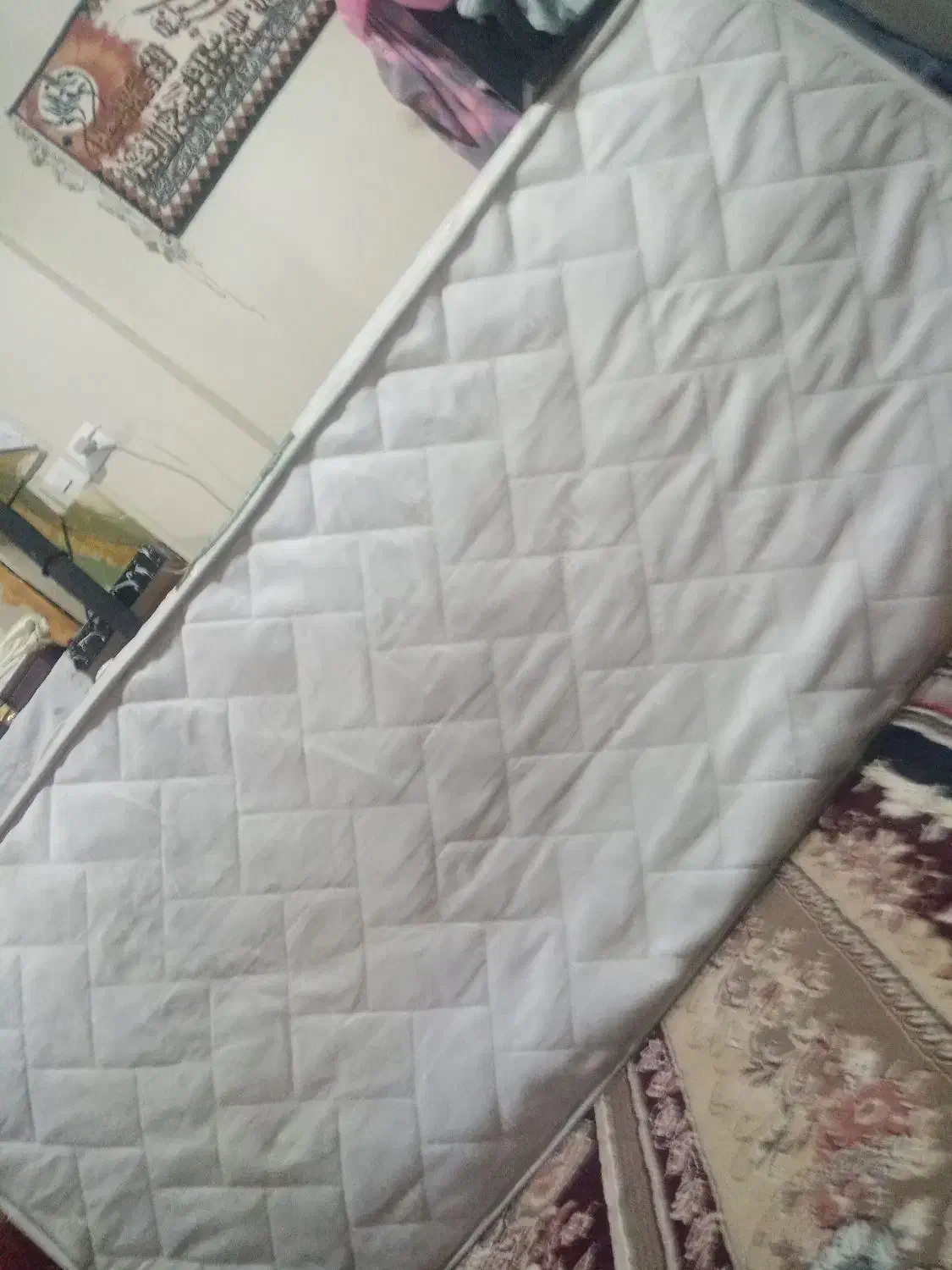 دشک|تشک تختخواب|دامغان, |دیوار