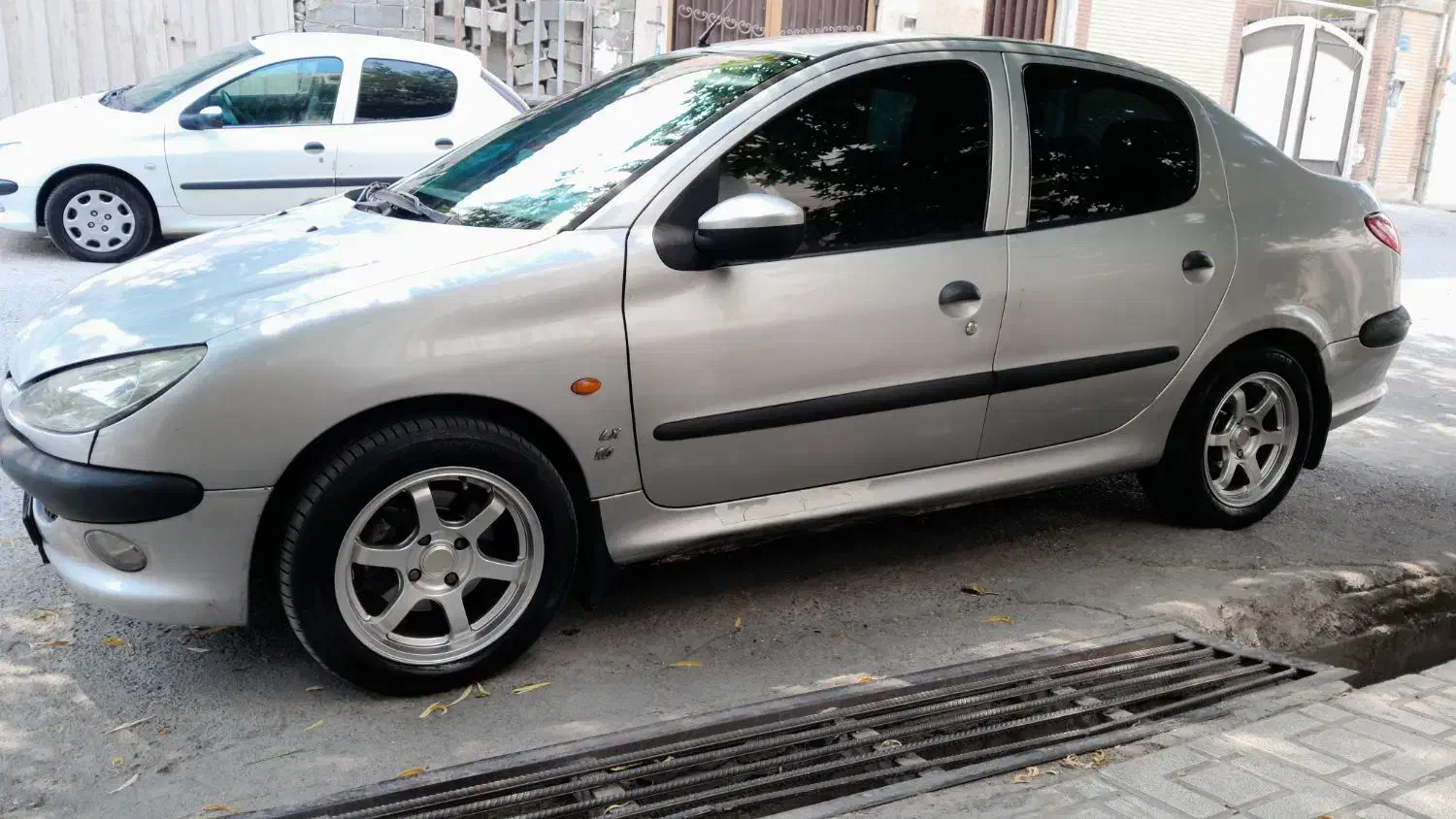 sd v8 93|خودرو سواری و وانت|گرگان, |دیوار