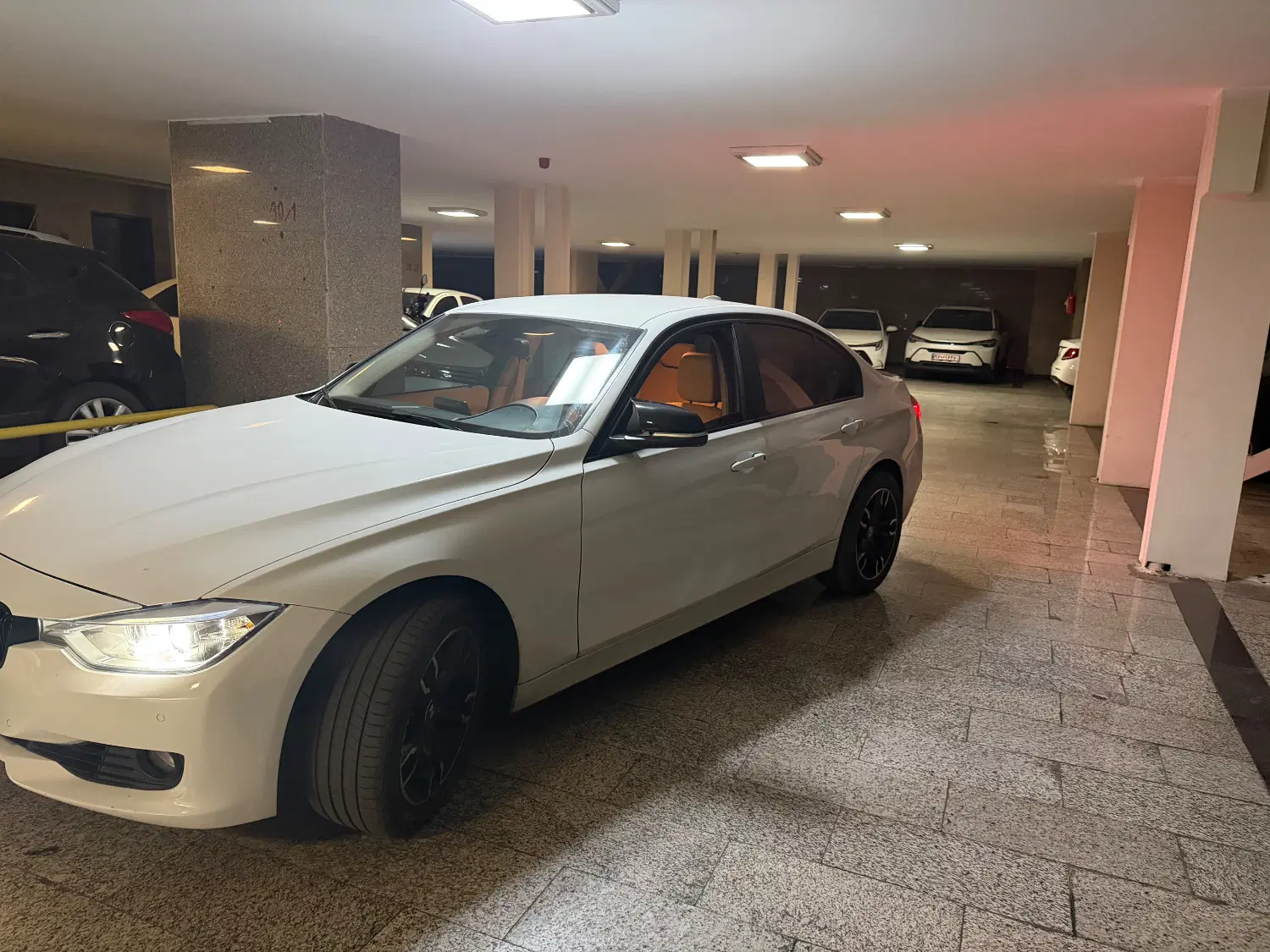Bmw320|خودرو سواری و وانت|تهران, آجودانیه|دیوار