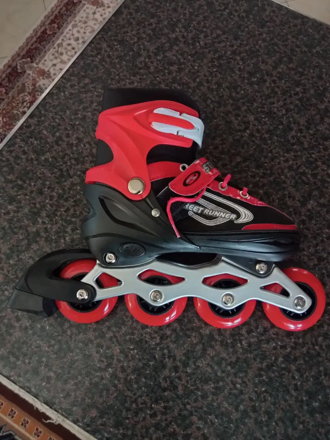 اسکیت سایز ۳۴ تا ۳۷ نو|دوچرخه، اسکیت، اسکوتر|اندیشه, شهرک صدف|دیوار