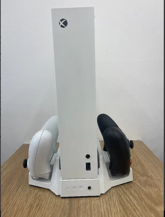 Xbox Series S دو دسته اصلی|کنسول، بازی ویدئویی و آنلاین|قزوین, |دیوار