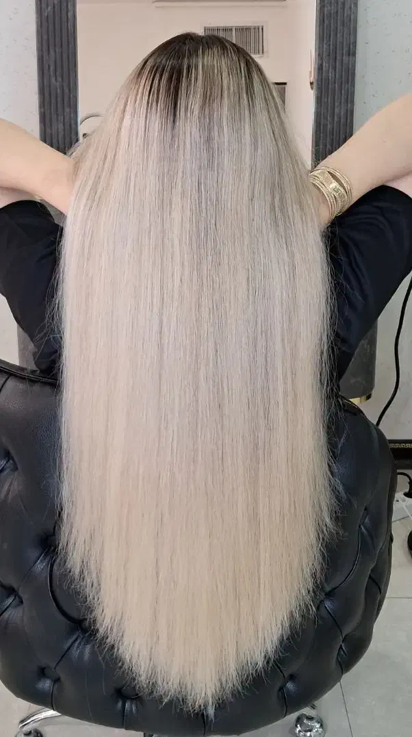 تقاضای کار در آرایشگاه زنانه (منشی و رنگ و کوتاهی)|خدمات آرایشگری و زیبایی|شهرکرد, |دیوار