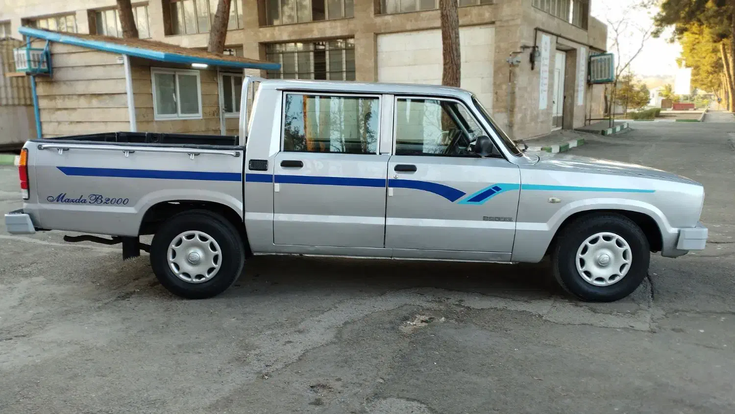 مزدا دوکابین|خودرو سواری و وانت|مشهد, پروین اعتصامی|دیوار