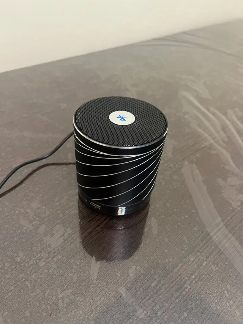 اسپیکر سالم و کم کار|پخش‌کننده همراه|تهران, اکباتان|دیوار