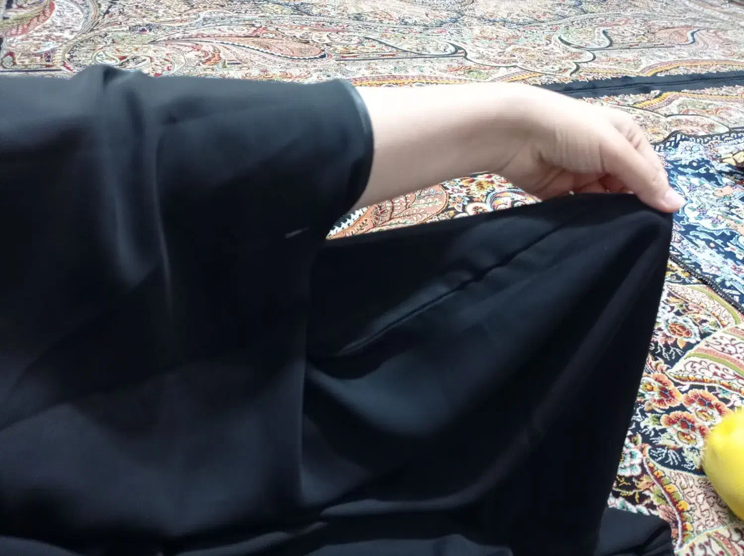 چادر ملی|لباس|پیر بکران, |دیوار