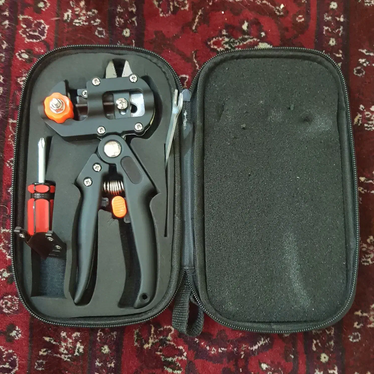 قیچی پیوند|ابزارآلات|رشت, کوی جام جم|دیوار