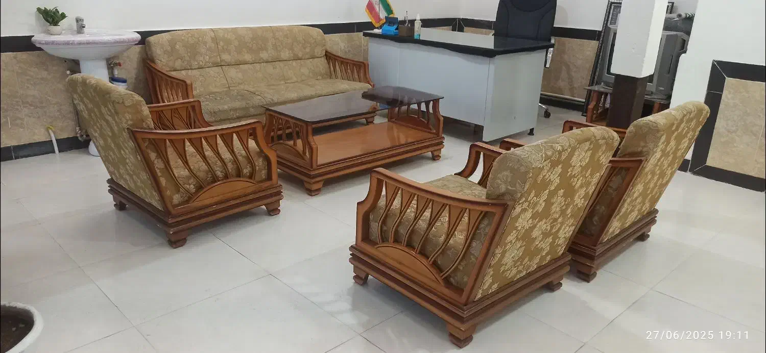 مبل چوبی|مبلمان خانگی و میز عسلی|شاهین دژ, |دیوار