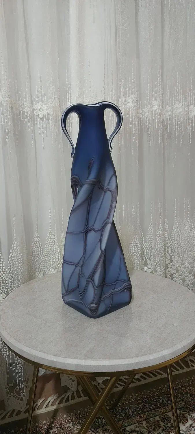 گلدان شیشه ای زینتی|مجسمه، تندیس، ماکت|سنندج, |دیوار