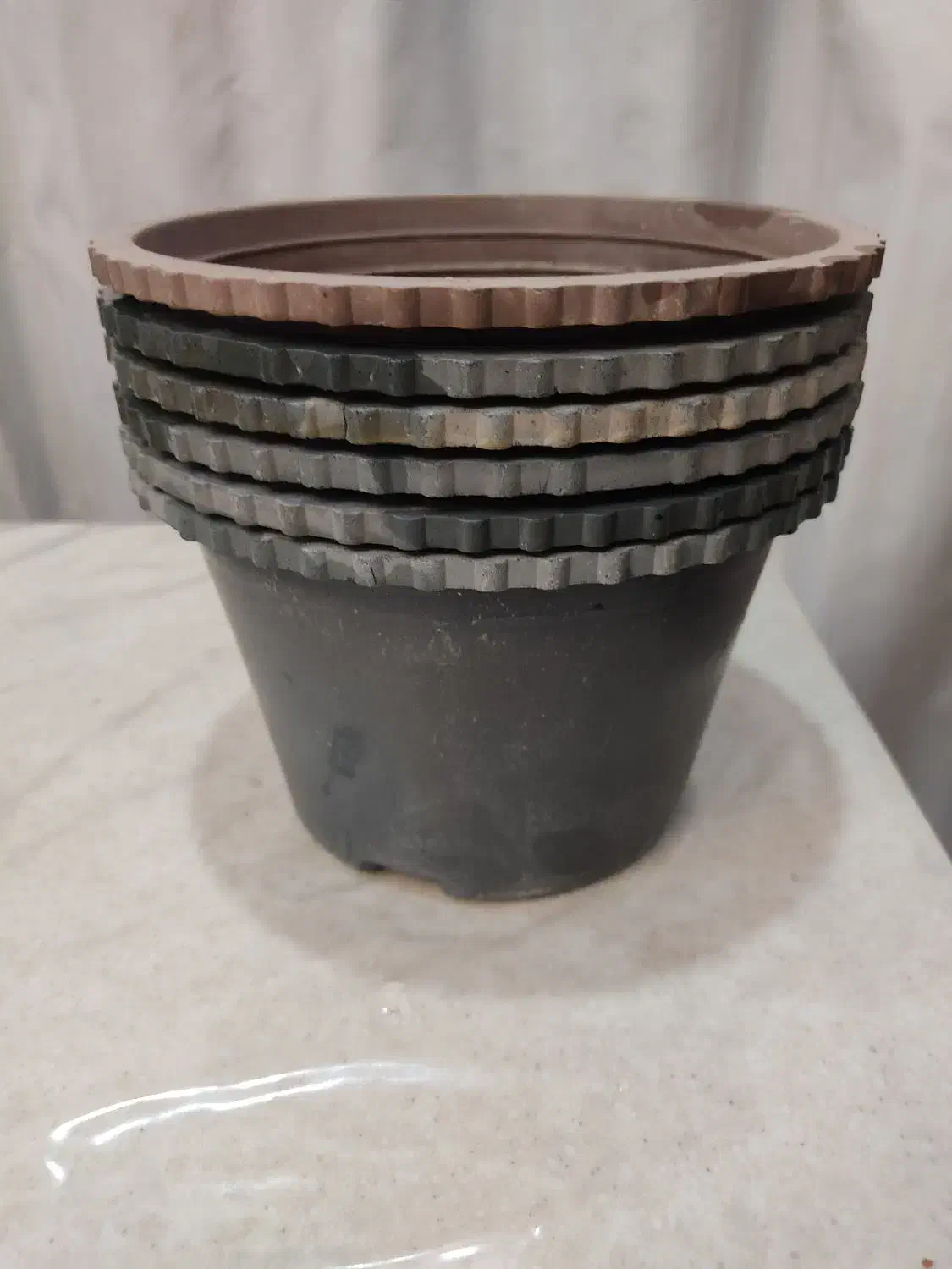 گلدان پلاستیکی|گل و گیاه طبیعی|قم, باجک یک|دیوار