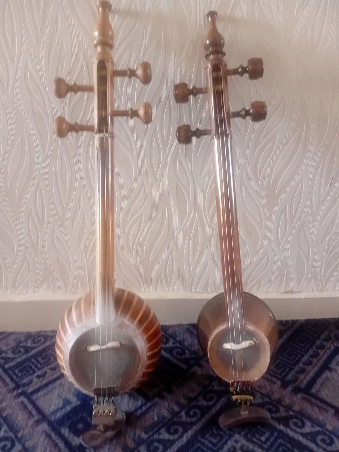 کمانچه|سازهای سنتی|همدان, |دیوار