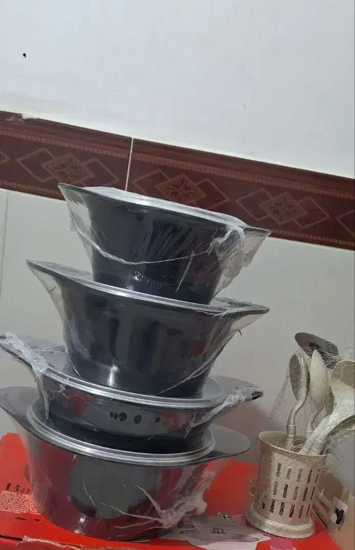 قابلمه ۱۴پارچه گرانیتی|ظروف پخت‌وپز|مراغه, |دیوار