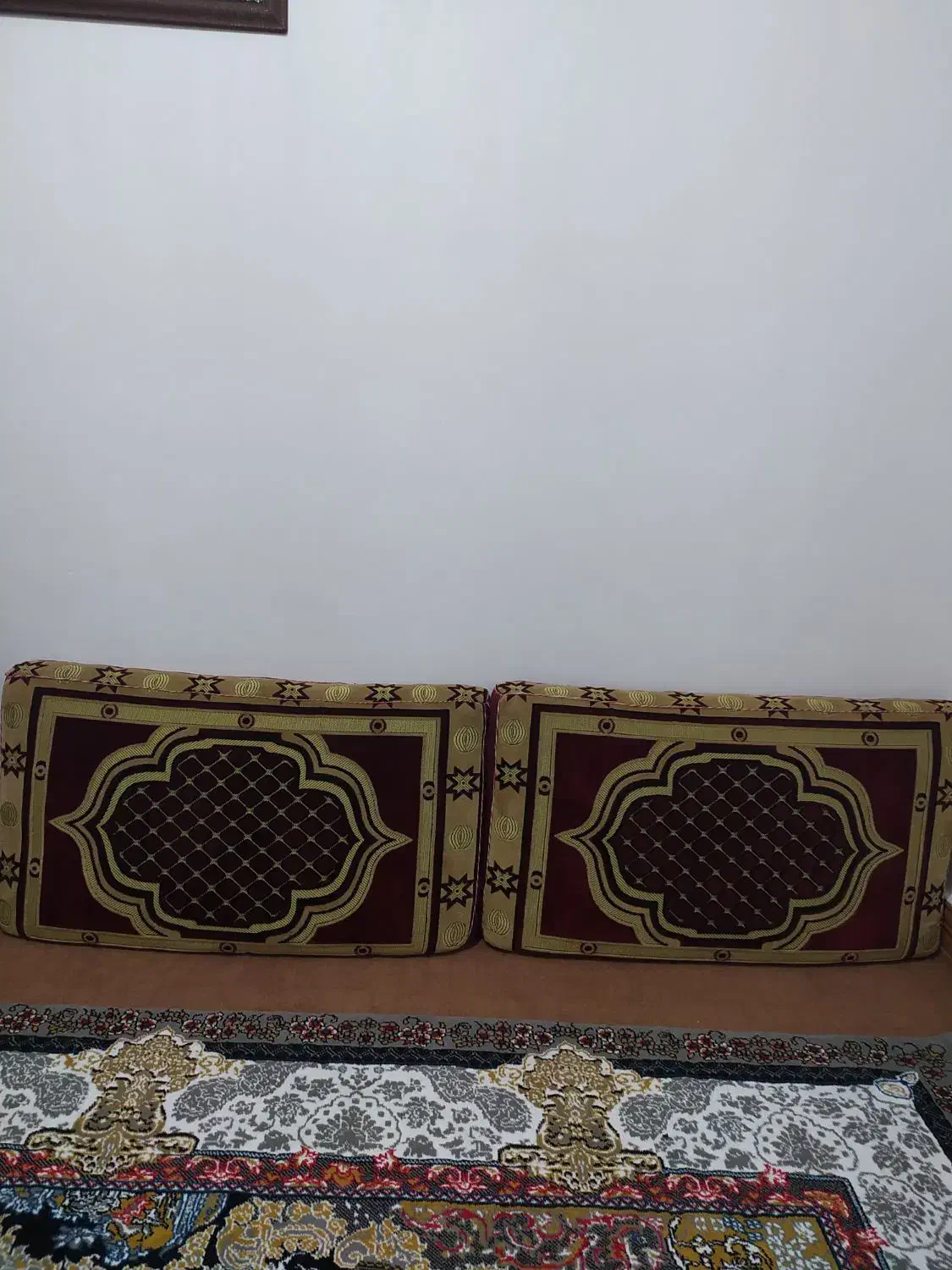 دوجفت پشتی درحد|پشتی|زنجان, |دیوار