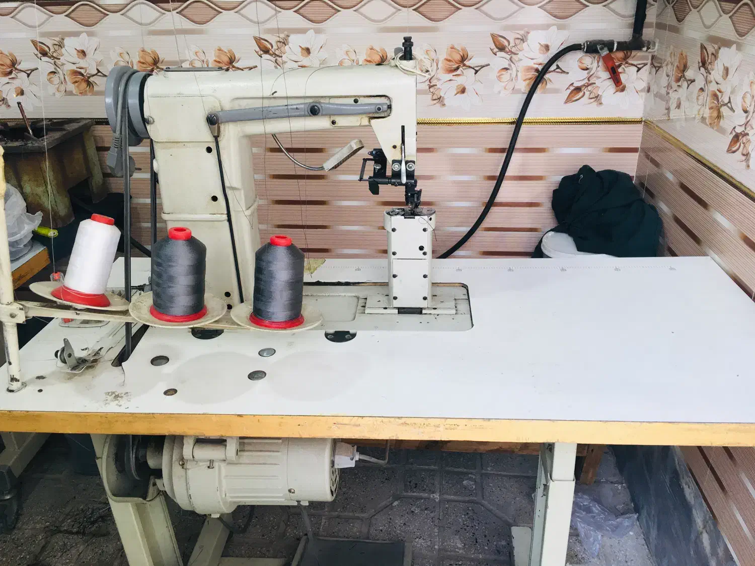 چرخ خیاطی دو سوزنه جک|چرخ خیاطی و ریسندگی|پاکدشت, پاکدشت (مامازند)|دیوار