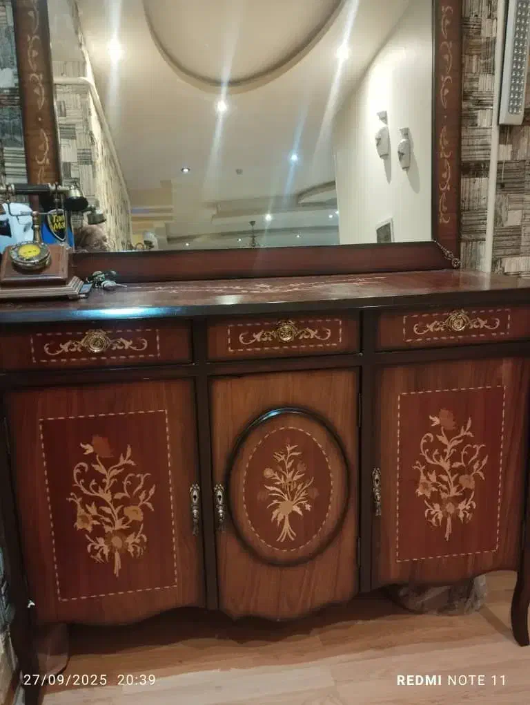 حراج فرش دراور اباژور کنسول نو ...بدلیل جا ب جایی|حراج|تهران, شهرک بعثت|دیوار