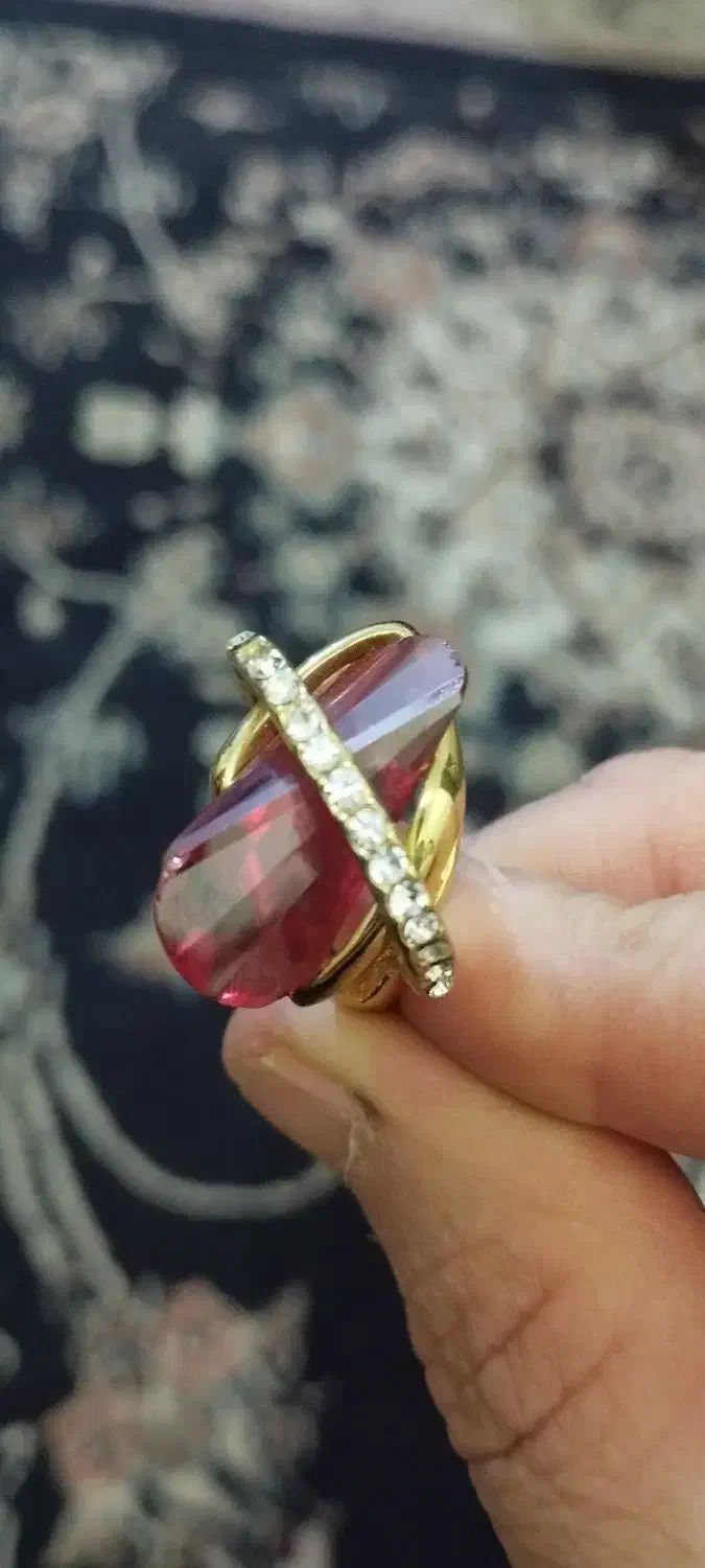 انگشتر ملکه|بدلیجات|مرودشت, پشت سایپا‎|دیوار