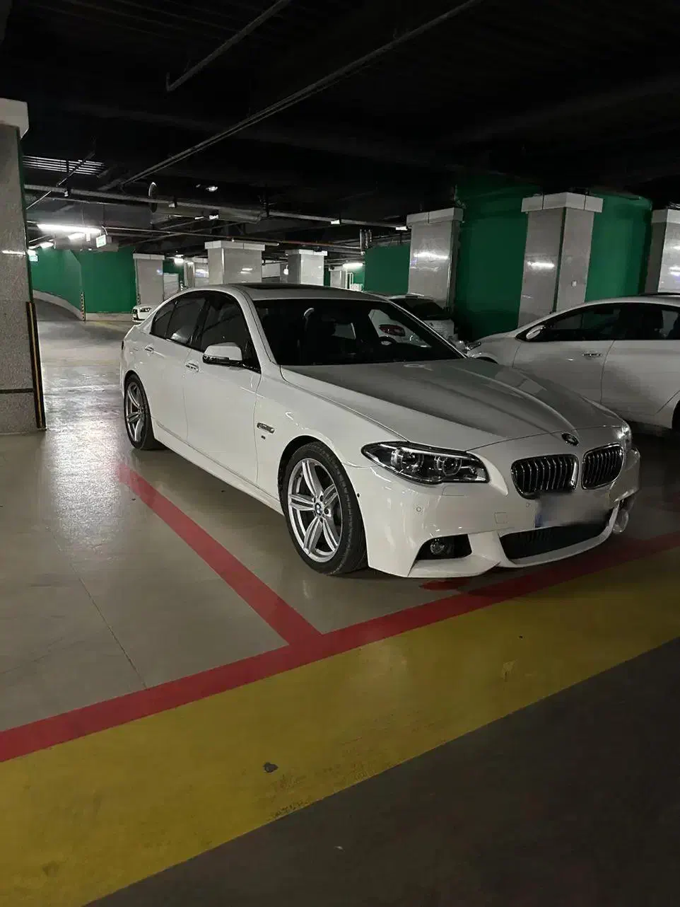 بی ام و ۵۲۸ ۲۰۱۵|خودرو سواری و وانت|تهران, سید خندان (جلفا)|دیوار