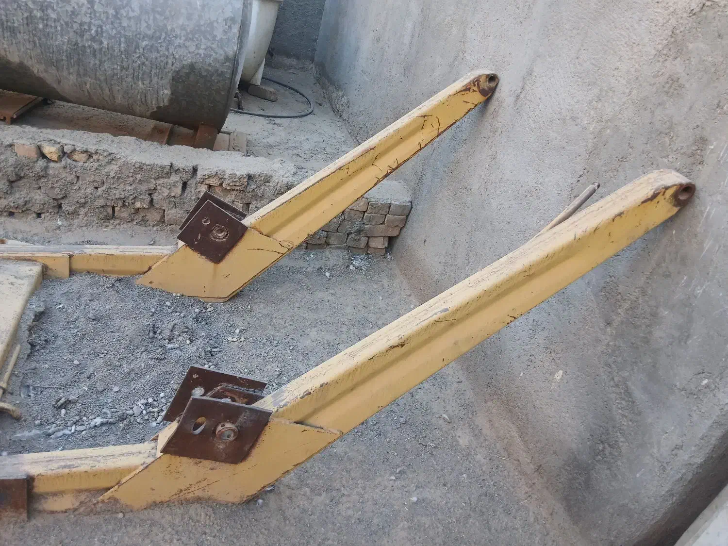 اساس تراکتوروآب|قطعات یدکی و لوازم جانبی|مشهد, دانش|دیوار