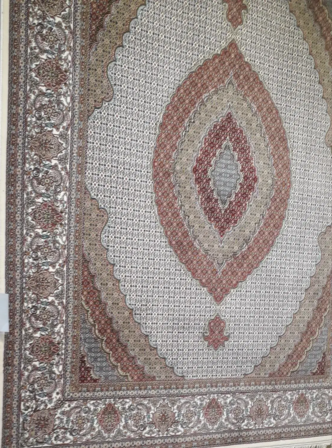 فرش ماشینی مدل ماهی ۱۲ متری|فرش|تبریز, |دیوار