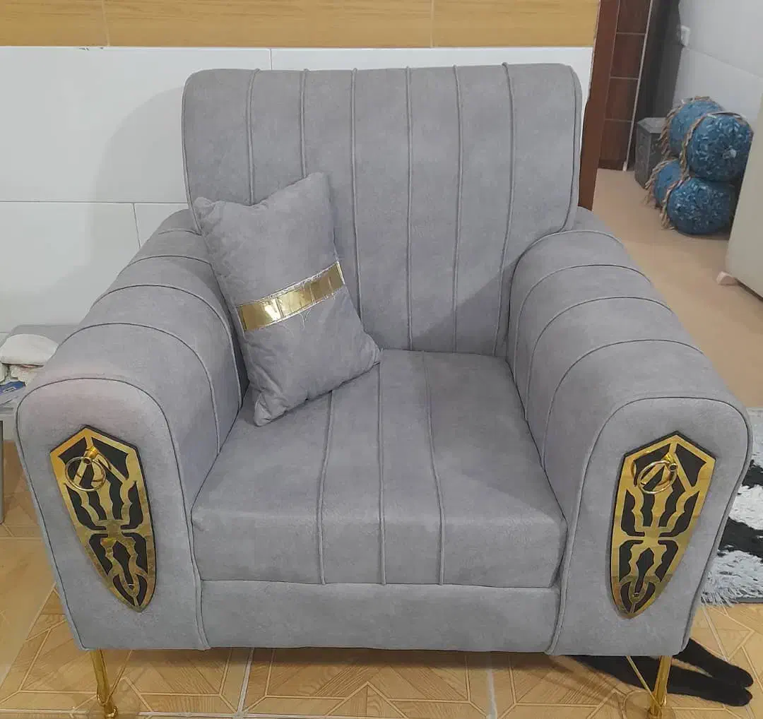 مبل ۷نفره کارکرده با میزناهارخوری کم جا|حراج|یزد, |دیوار