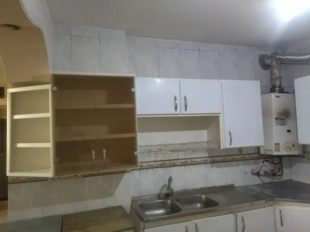 کابینت فلزی به همراه هود و آبچکان|آب‌چکان و نظم‌دهنده ظروف|شیراز, فرگاز|دیوار