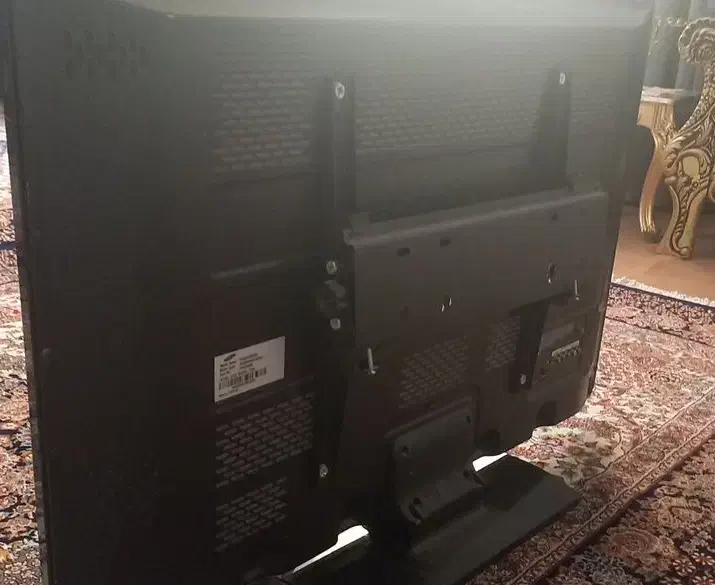 تلویزیون ۴۳|تلویزیون و پروژکتور|قرچک, مهدیه|دیوار