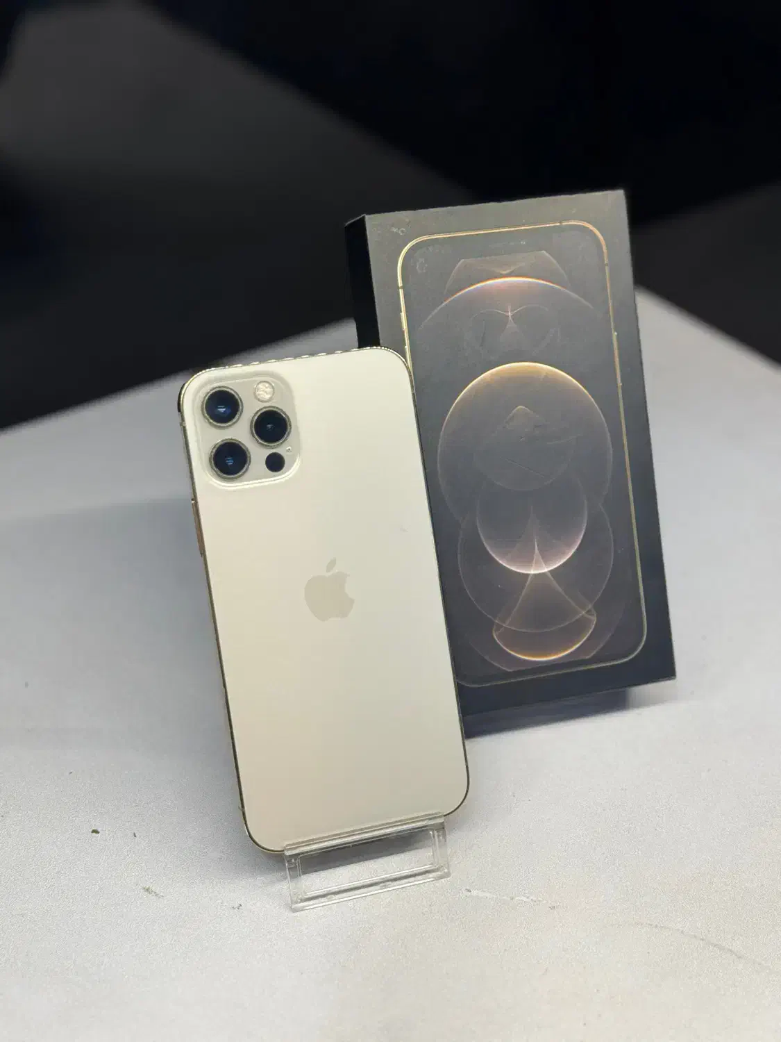 ۱۲ پرو|موبایل|شیراز, ملاصدرا|دیوار