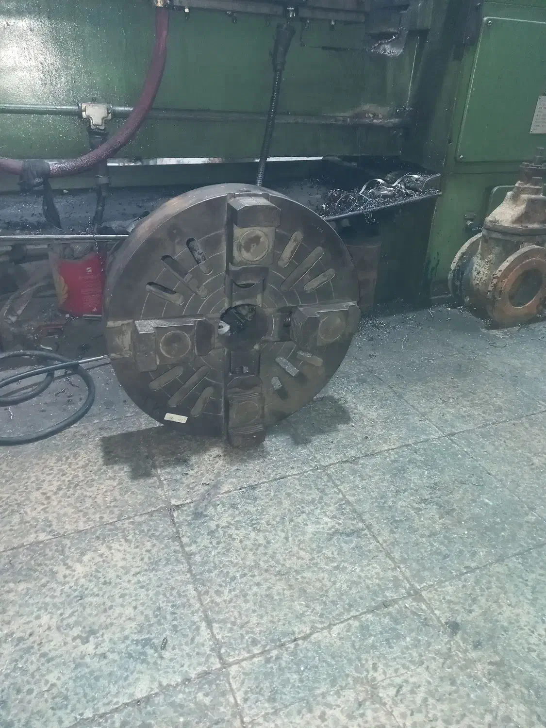 چهارنظام|ماشین‌آلات صنعتی|نطنز, |دیوار