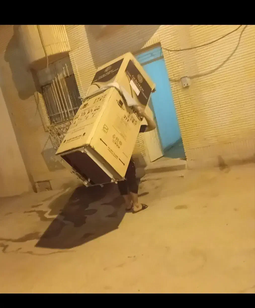 کارگر هستیم برا هر کاری|خدمات نظافت|زابل, |دیوار