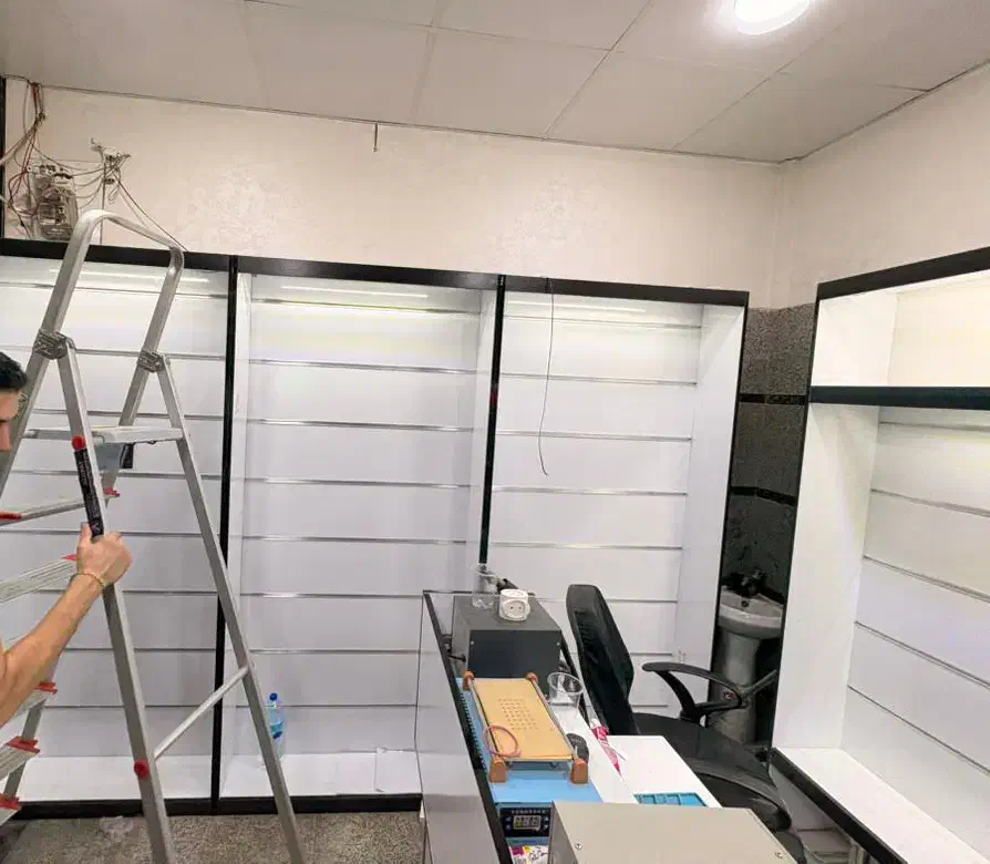 واگذاری دکور فروشگاه موبایل|فروشگاه و مغازه|قم, علی آباد|دیوار