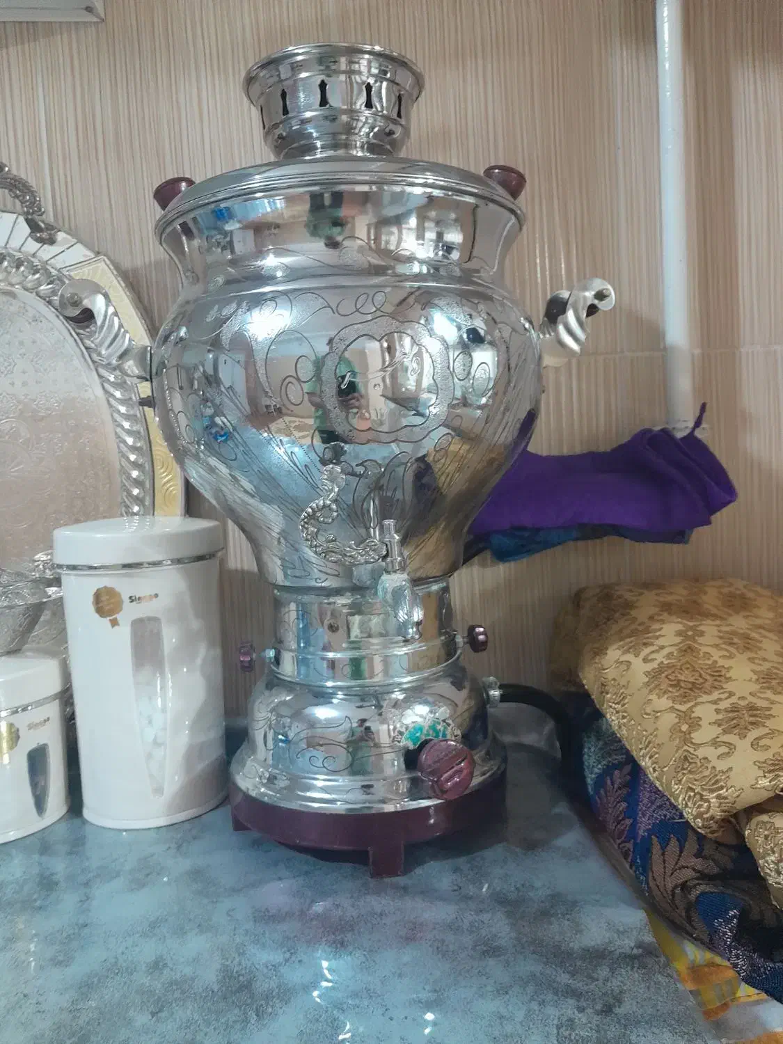 سماور|سماور، چای‌ساز، قهوه‌ساز|سقز, |دیوار