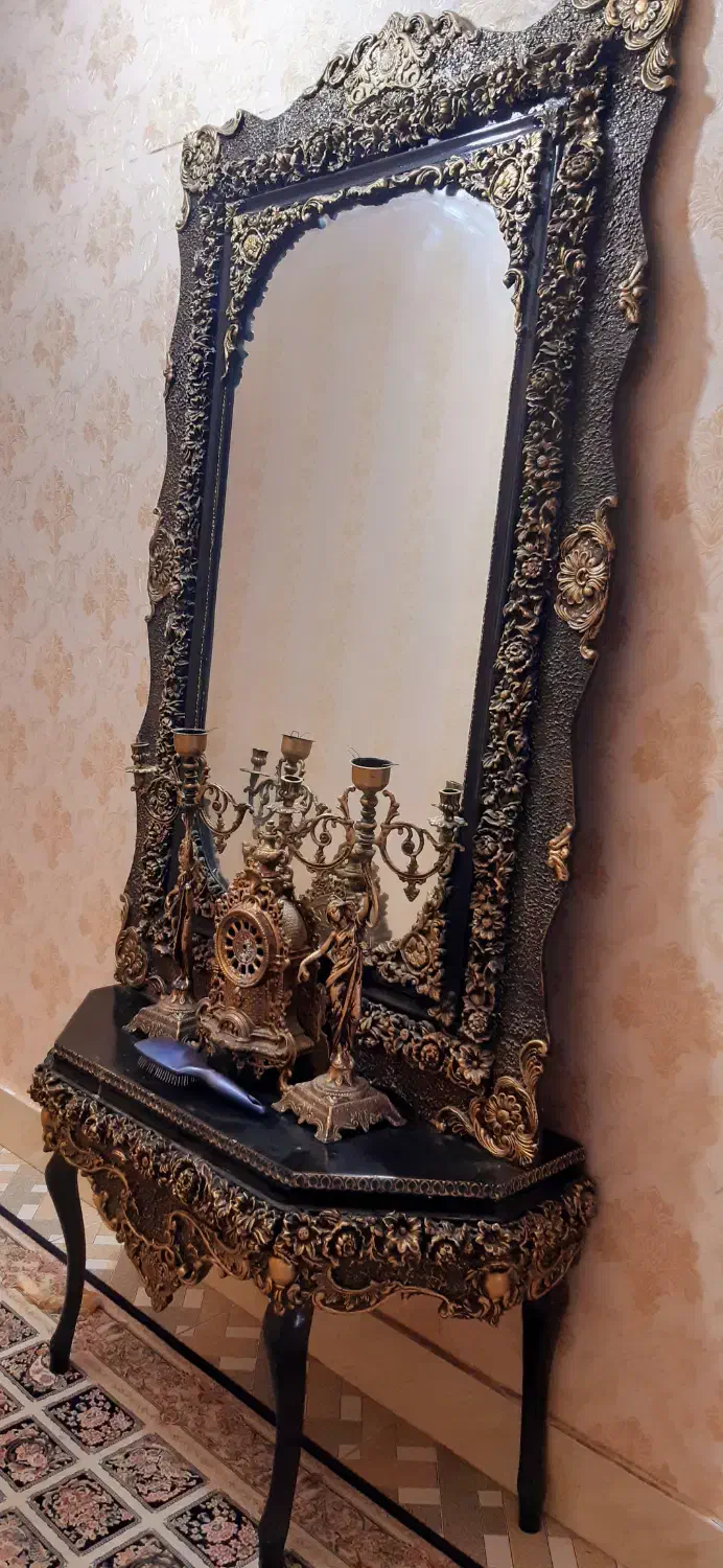 آینه و شمعدان|آینه|گرمسار, |دیوار