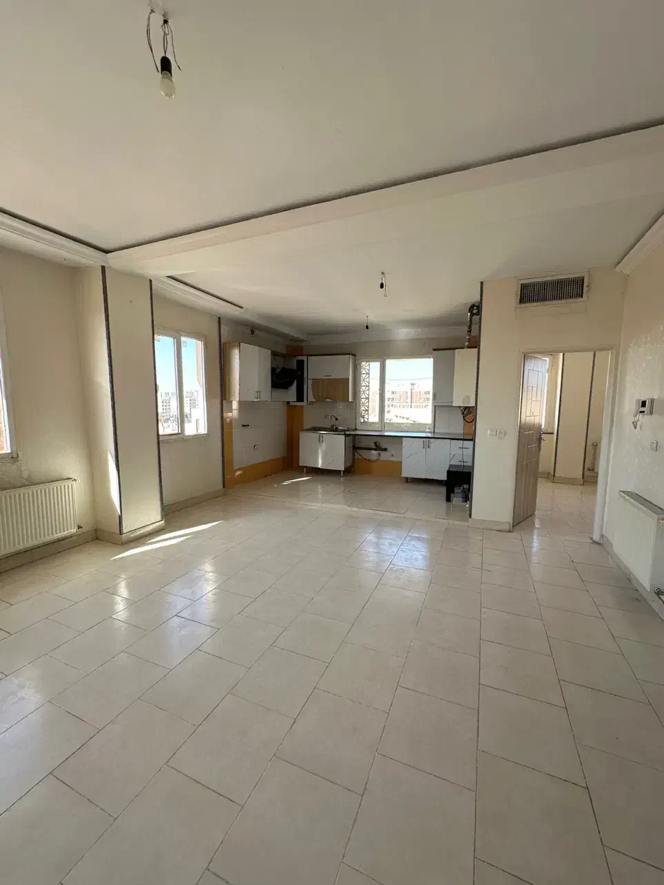 فاز ۴ شمال پروژه شاهد با پارکینگ و انباری|فروش آپارتمان|پرند, فاز ۴|دیوار