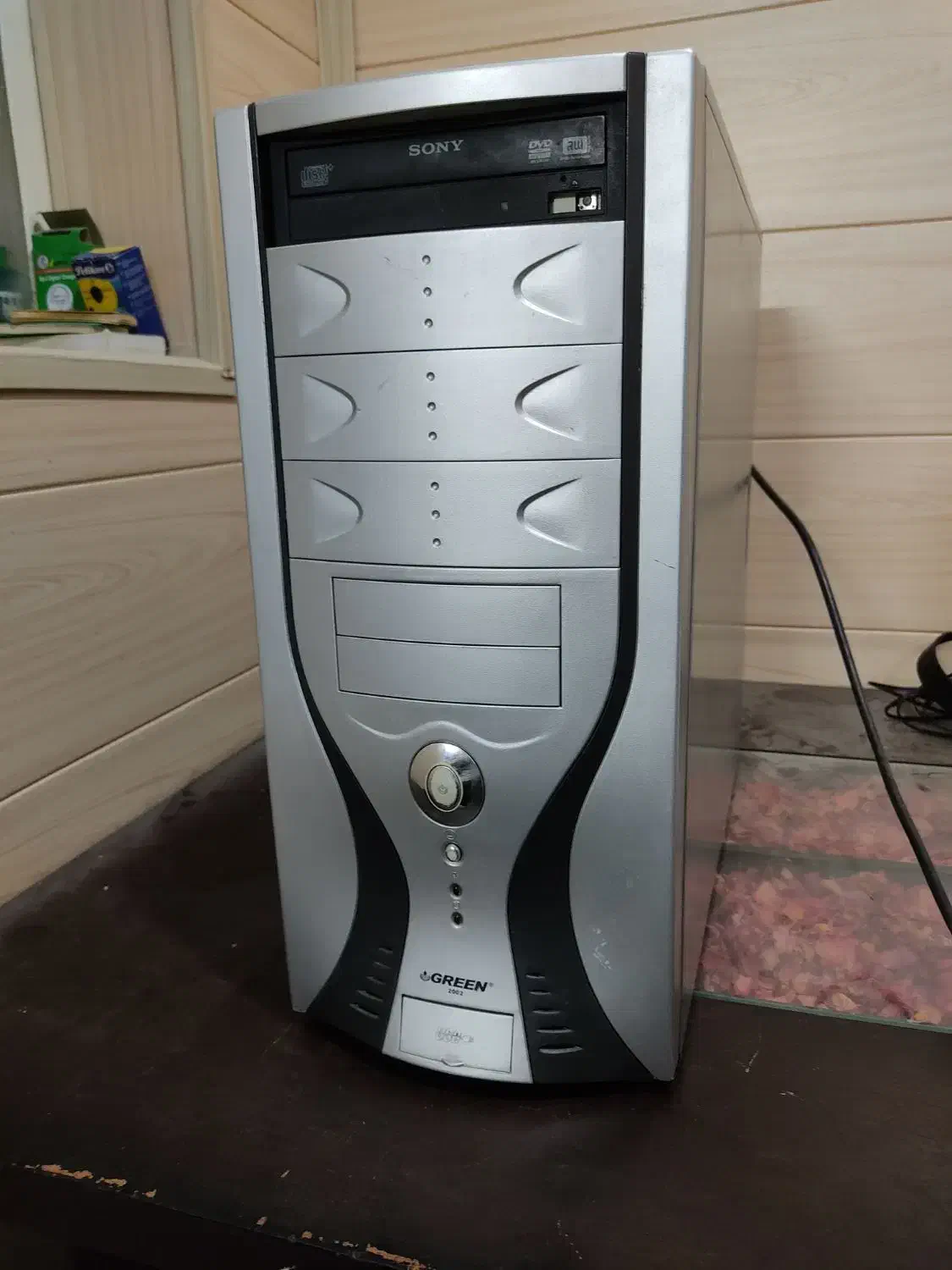 کیس (مناسب برای کار های معمولی و حرفه ای بجز رندر|رایانه رومیزی|شیراز, شهرک پرواز|دیوار