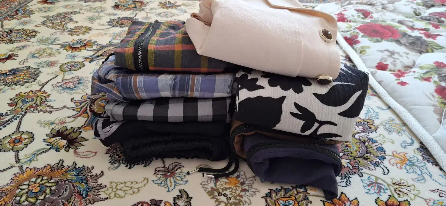 لباس درحد نو و تمیز|لباس|مبارکه, |دیوار