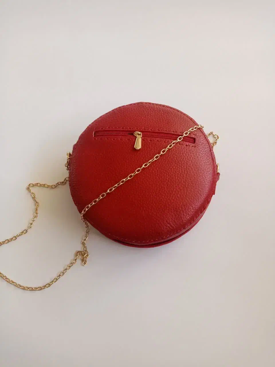 کیف دوشی قرمز. کادو مناسب برای روز زن|کیف، کفش، کمربند|قم, نیروگاه|دیوار