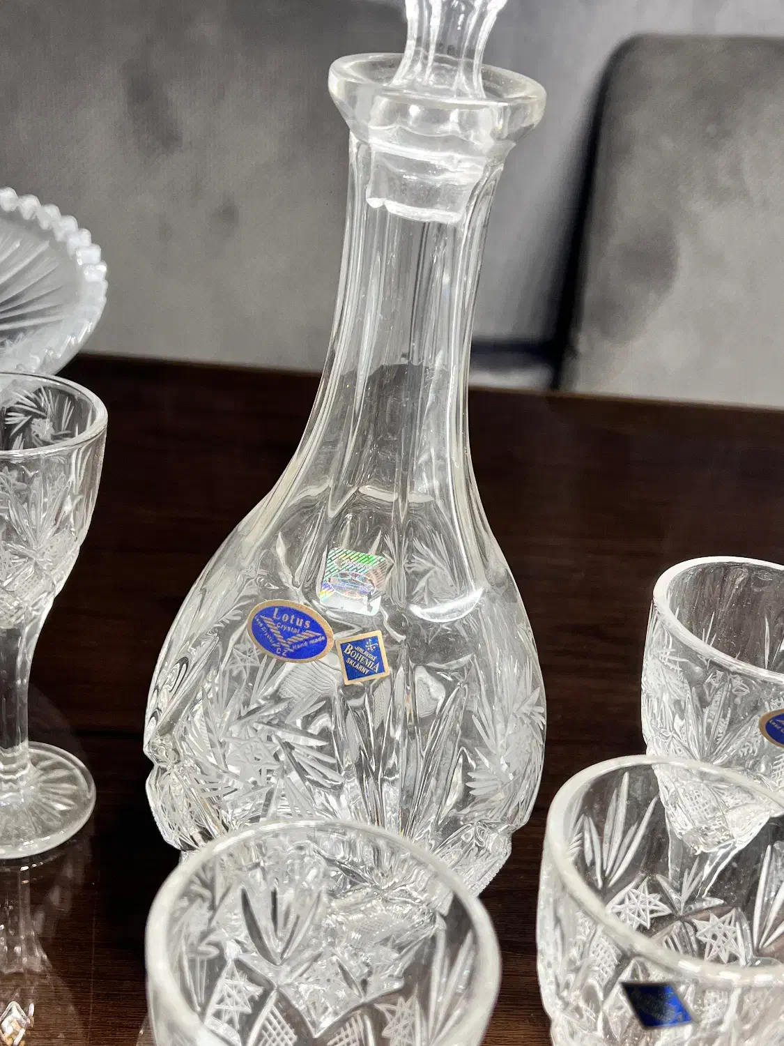 تنگ و گیلاس قدیمی کریستال|کلکسیون اشیاء عتیقه|تهران, نیروی هوایی (پیروزی)|دیوار