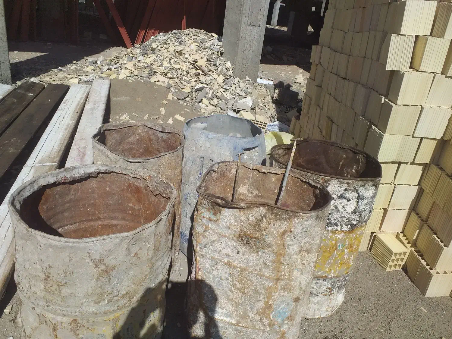 نیازمند گچکار ده بنا|استخدام معماری، عمران و ساختمانی|محمدیه-قزوین, |دیوار