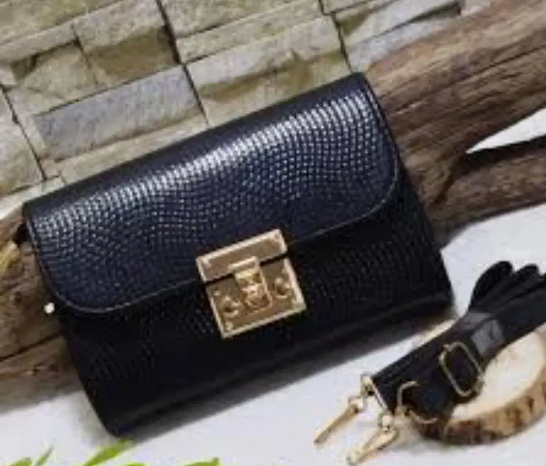 کیف زنانه|کیف، کفش، کمربند|اندیشه, اندیشه فاز ۲|دیوار