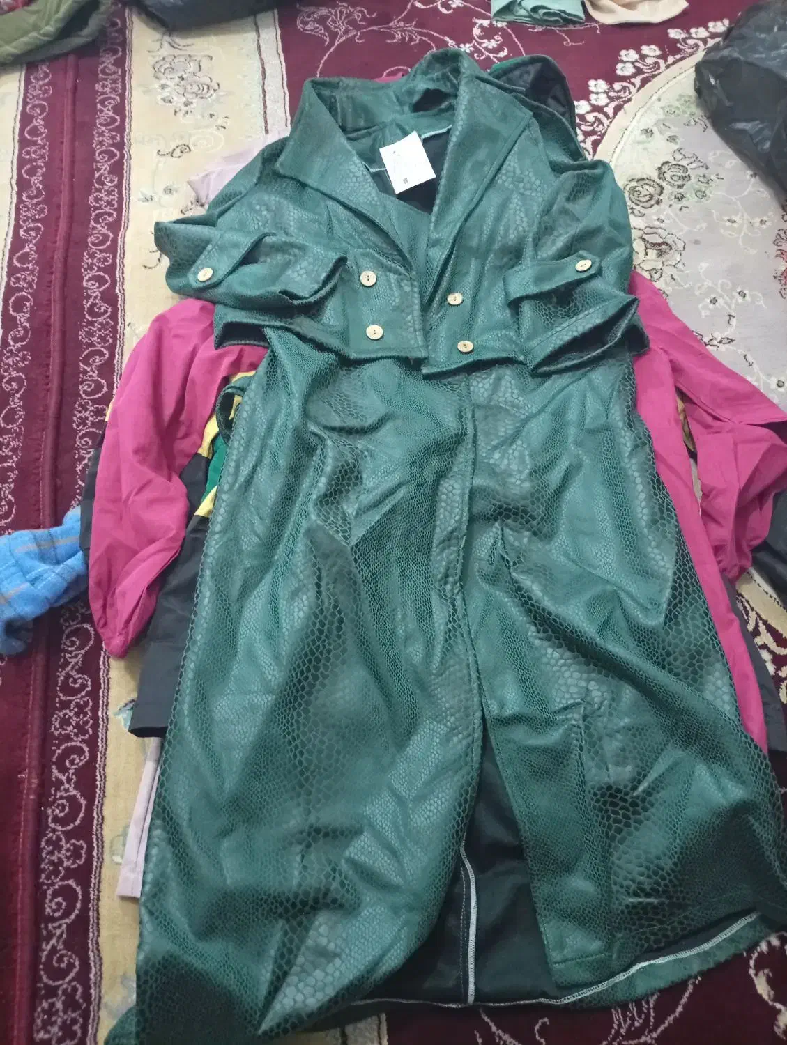 لباس زنانه|لباس|ملکان, |دیوار